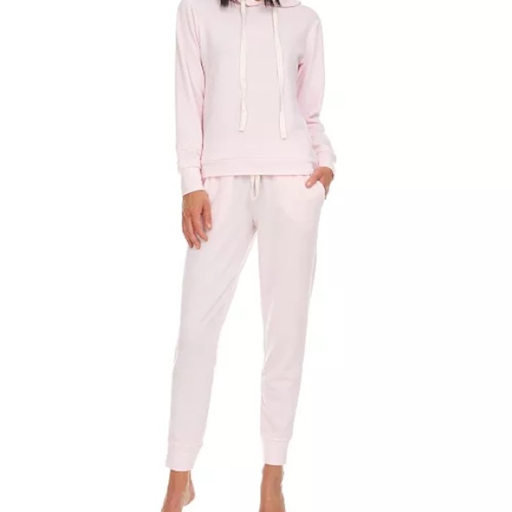 Flora Nikrooz Soft Pink Loungewear